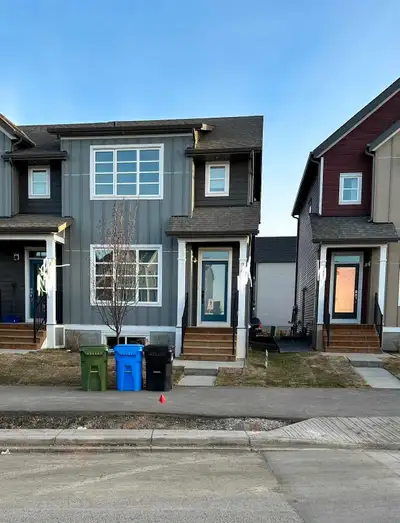 2024 built 3 bed 2.5 bath duplex