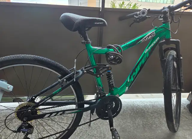 27.5" Full Suspension Mountain Bike – Green – Great Condition in Mountain in Ottawa - Image 2