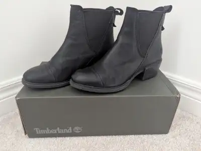Timberland Chelsea Boot - Women's Size 6.5, View more