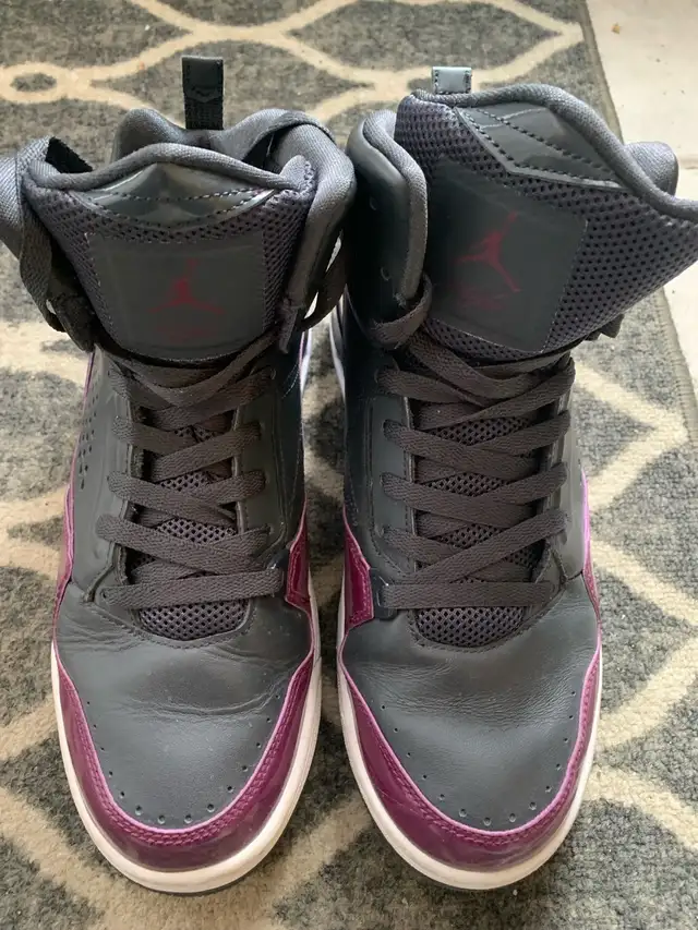 Jordan SC-3 'Anthracite Bordeaux' in Men's Shoes in Markham / York Region - Image 3