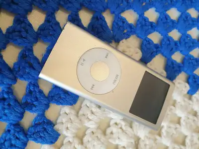 Apple iPod Nano 2GB, View more