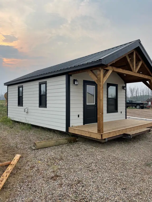 Cabin for Sale in Other in Grande Prairie - Image 3