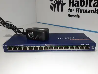 Netgear GS116 16 port gigabit unmanaged switch, View more