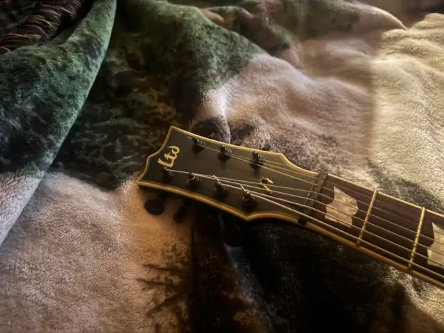 LTD Ec-407 Eclipse in Guitars in Edmonton - Image 5