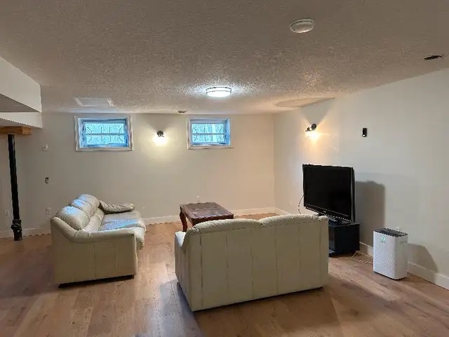 Basement Bedrooms for Rent ($250/week) Minutes to OPG Darlington 1