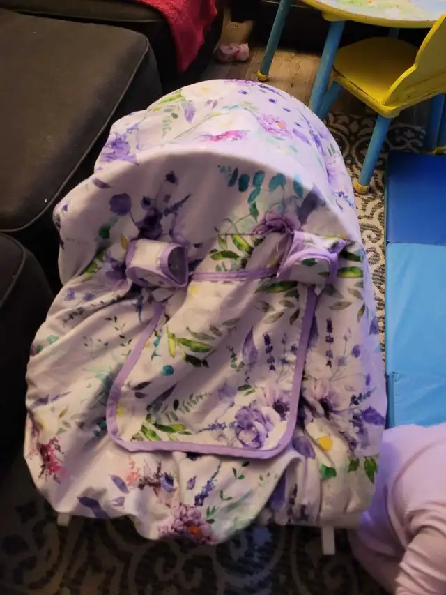 car seat cover in Strollers, Carriers & Car Seats in Edmonton - Image 3