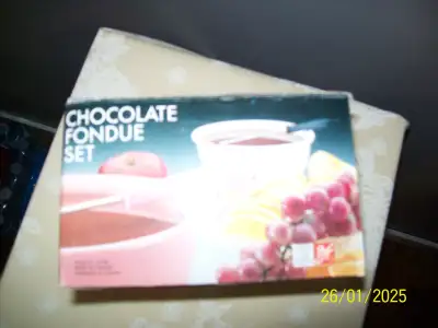 Chocolate fondue set, View more