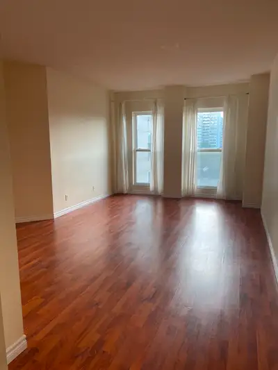 FOR RENT – 1-BEDROOM CONDO | HAMILTON | STEPS TO GO STATION