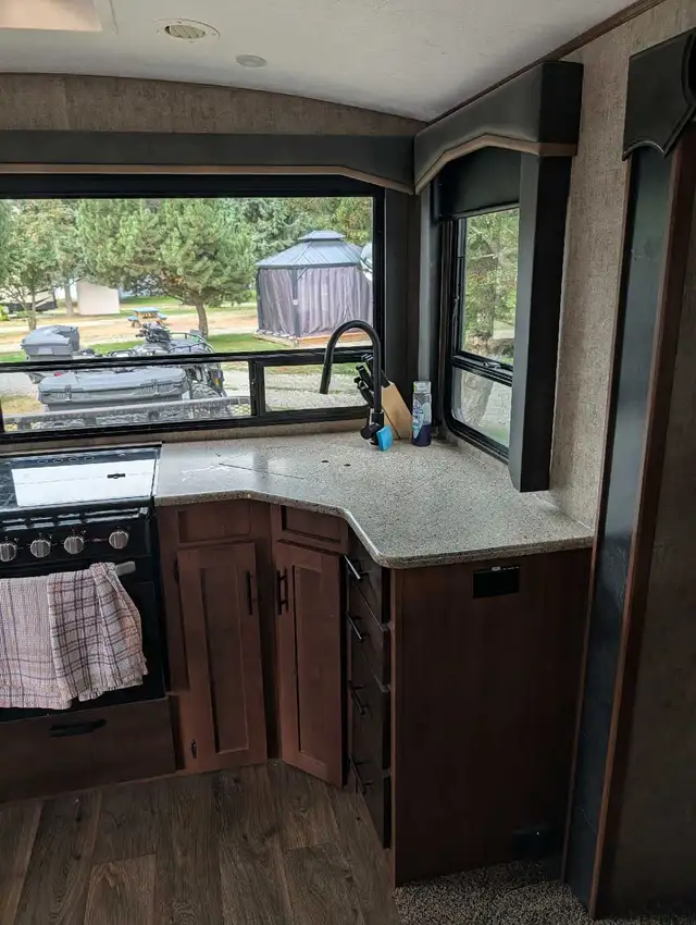 travel trailer in Travel Trailers & Campers in Penticton - Image 9