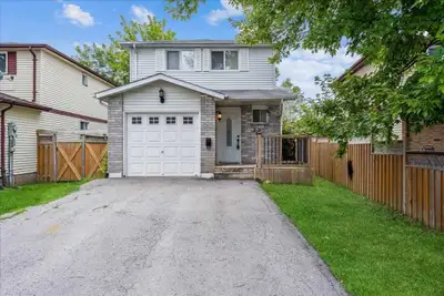 Room for Rent In House In Barrie close to Georgian College. One Bedroom for Rent sharing Kitchen and...