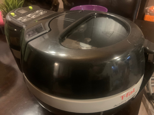 T-FAL Actifry in Microwaves & Cookers in Edmonton