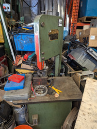 Used Vertical Saw