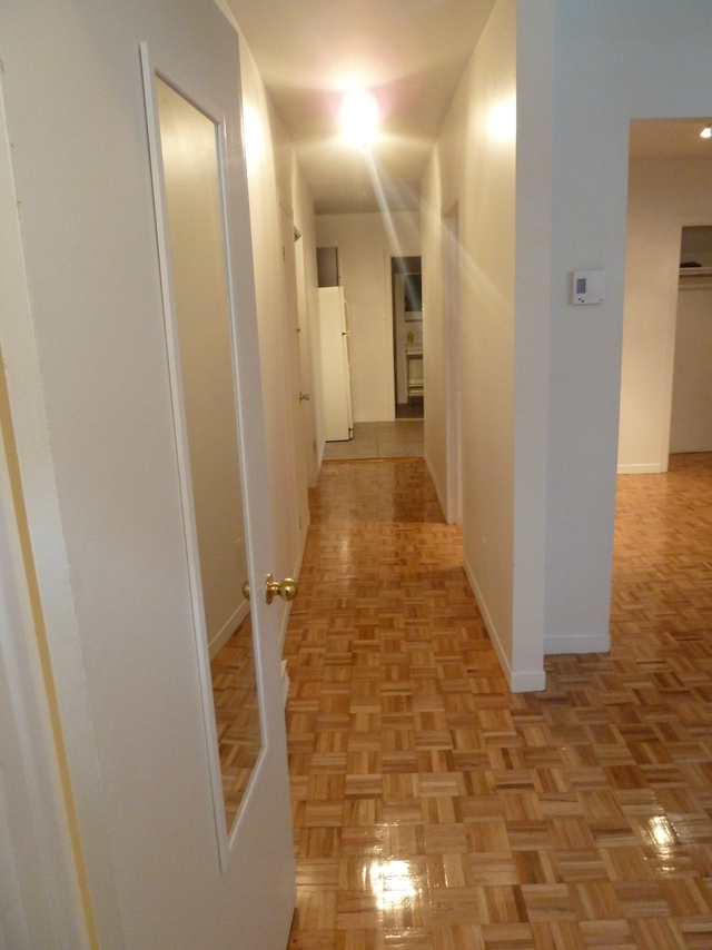 Beau 3.5 Plateau disponible/Nice 3.5 plateau available