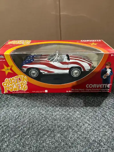Austin Powers Chevrolet Corvette 1:18 Scale 2003 RC2 Brands 33517 Joy Ride GM(E)