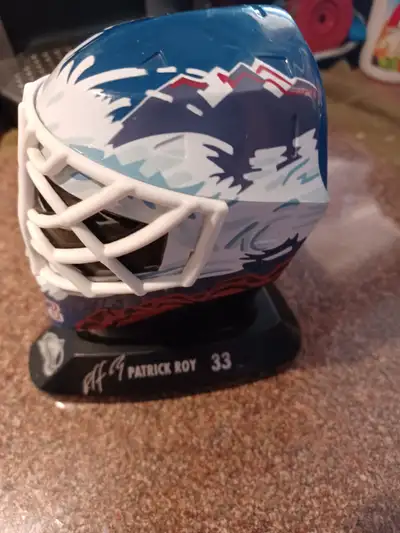 Hi I have up for sale 2 of the McDonalds regular issue mini goalie masks for $3 each. These masks we...