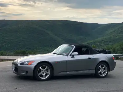 Time has come to sell my Honda. Every minute with it has been spent in enjoyment. Next owner will ne...