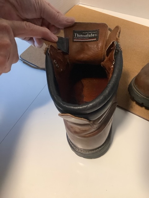 Men's All Season Wind River Boots- Size 10.5 in Men's Shoes in Edmonton - Image 3