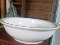 Casa Signature Serving Bowl 