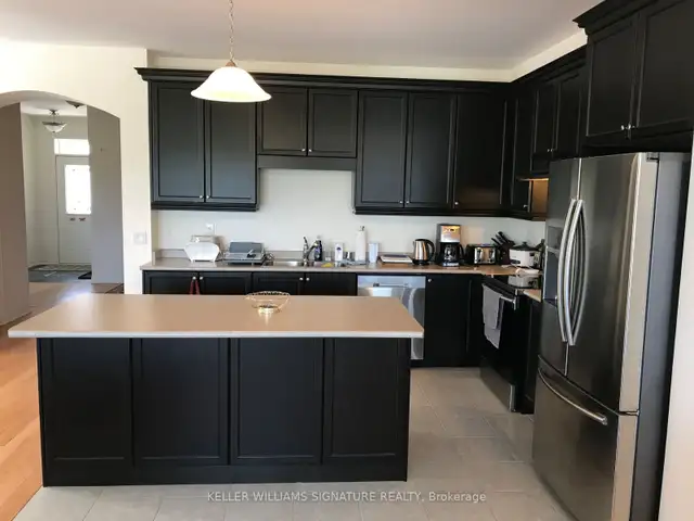 Beautiful Semi-Detached home for LEASE in Preserve – OAKVILLE in Long Term Rentals in Oakville / Halton Region - Image 6