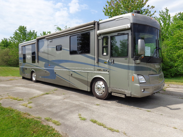 Class A Diesel Pusher  ( PRICE REDUCED ) in RVs & Motorhomes in St. Catharines