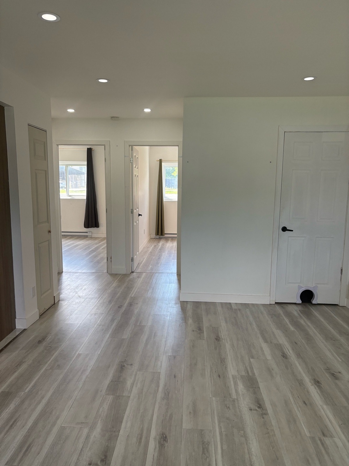 1660 Bd Roland-Therrien — photo 3