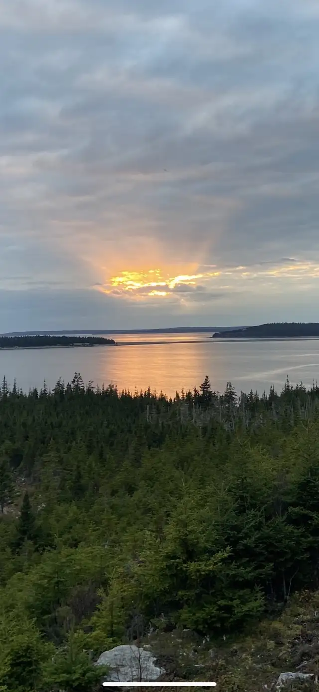OCEANFRONT HOUSE & COTTAGE FOR SALE in Houses for Sale in New Glasgow - Image 17