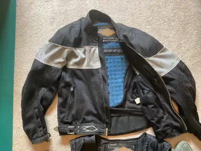 Motorcycle jacket, mesh with zip in liner size 48, View more