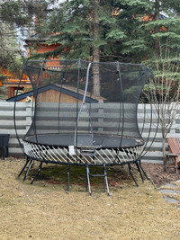 Springfree round trampoline 