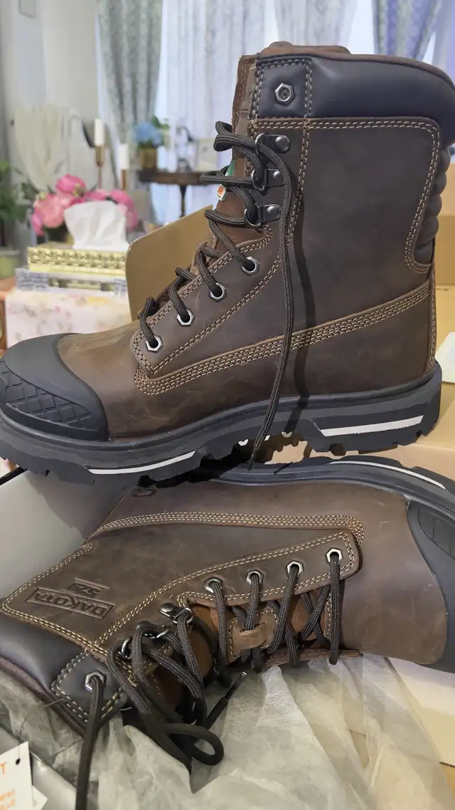 work boots for men in Men's Shoes in City of Toronto - Image 3