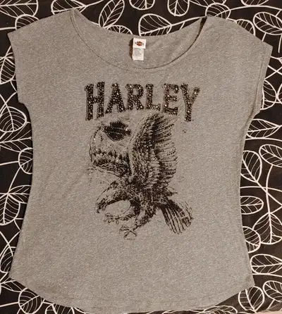 NEW Blinged Out Ladies size Large Harley Davidson Tshirt. I purchased it at Harley Davidson dealersh...