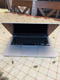 MacBook Pro (Retina, 13-inch, Early 2015, 256GB)