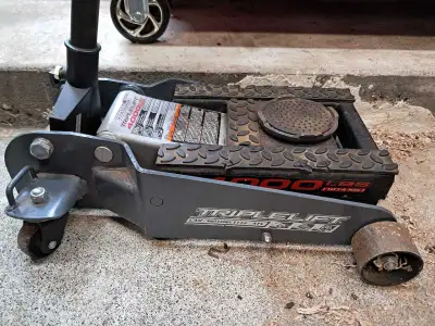 Floor Jack Powerbuilt Triple Lift 4000, View more