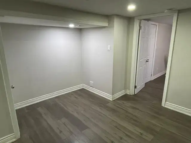 Basement for Rent (Gujarati Vegetarian preferred)  in Long Term Rentals in Mississauga / Peel Region - Image 5