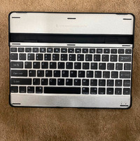 Mobile Bluetooth Keyboard for IPad or IPhone