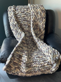Chunky knit blankets