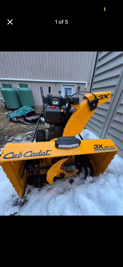 3X cub cadet snowblower 34”, 420cc. Used for a few seasons. 1st owner