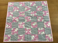 Small baby quilt (handmade)
