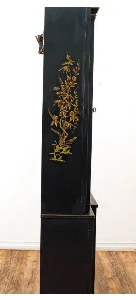 Vintage Asian Chinoiserie Drexel Hand Painted Cabinet in Hutches & Display Cabinets in Oshawa / Durham Region - Image 3