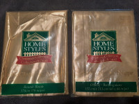 2 New Home Styles Gold Metallic and Polyester Table Cloths