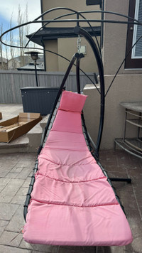 Patio swing only $100