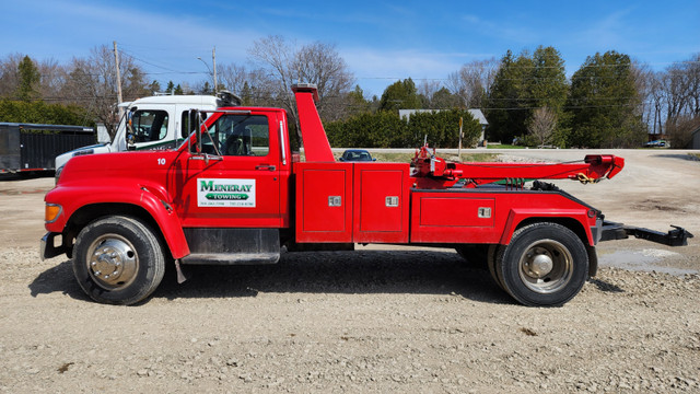 1995 Ford F-800 volcan 892  10ton Wrecker in Cars & Trucks in Sudbury