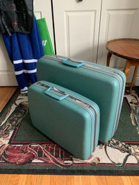 Vintage Samsonite Silhouette 2 Piece Luggage Set