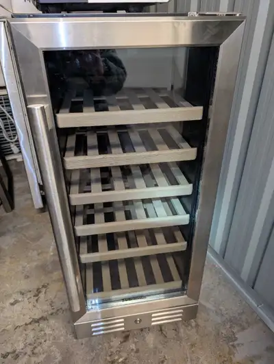 réparation toutes marques refroidisseurs a Vin et celliers, View more