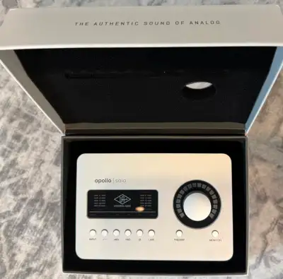 Apollo Solo Thunderbolt 3 Audio Interface - Heritage Edition, View more