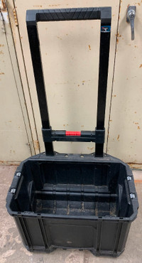 Wheeled Cart With Retractable Handle