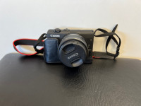 Canon M200 Camera w/Leather Case