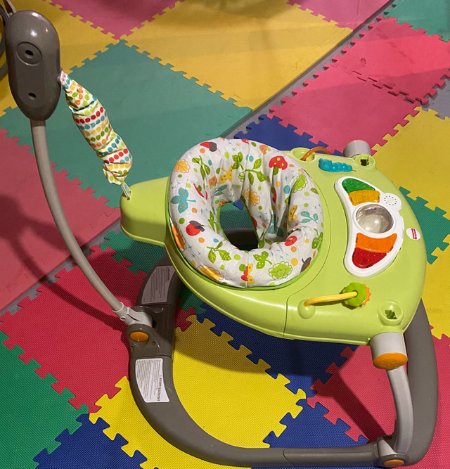 Fisher Price - Spacesaver Jumperoo Baby bouncer in Playpens, Swings & Saucers in Mississauga / Peel Region - Image 2