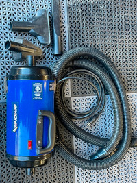 Car detailing vacuum w/ attachments