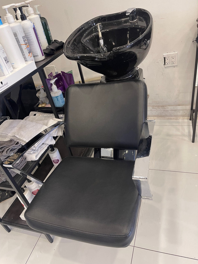  Hair salon shampoo unit  in Other Business & Industrial in Oakville / Halton Region