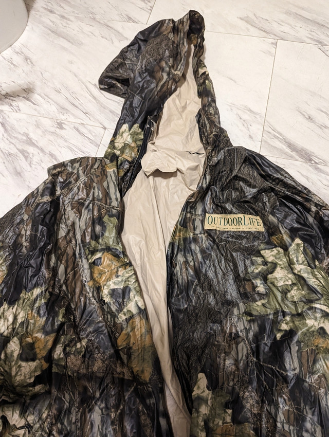 Camo vinyl waterproof jacket - Large in Men's in Kingston - Image 2